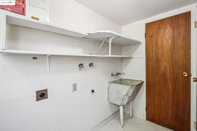 $1,400,000 | 574 66th Street, Oakland, CA 94609