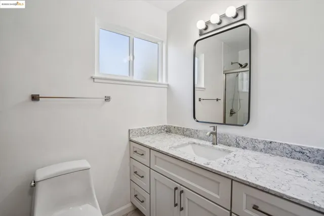 $1,400,000 | 574 66th Street, Oakland, CA 94609