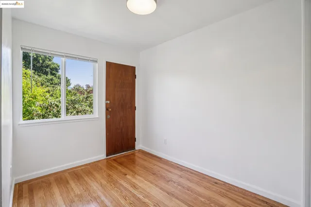 $1,400,000 | 574 66th Street, Oakland, CA 94609