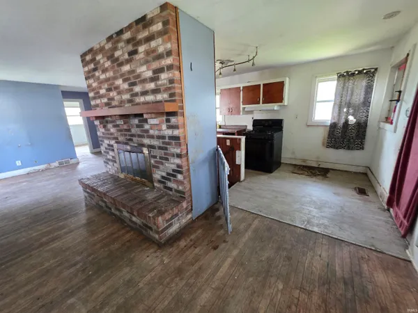 $40,000 | 118 West 10th Street, Mount Vernon, IN 47620