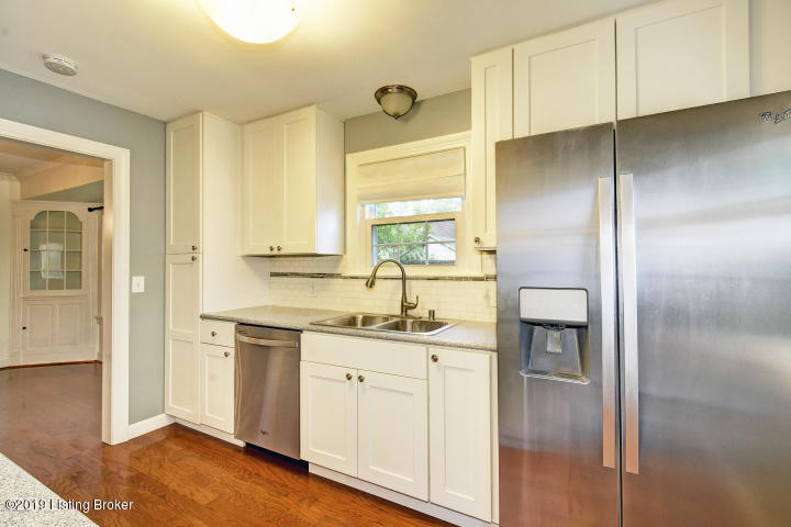 4219 Winchester Road Louisville, KY 40207 - Photo 14 of 28 18