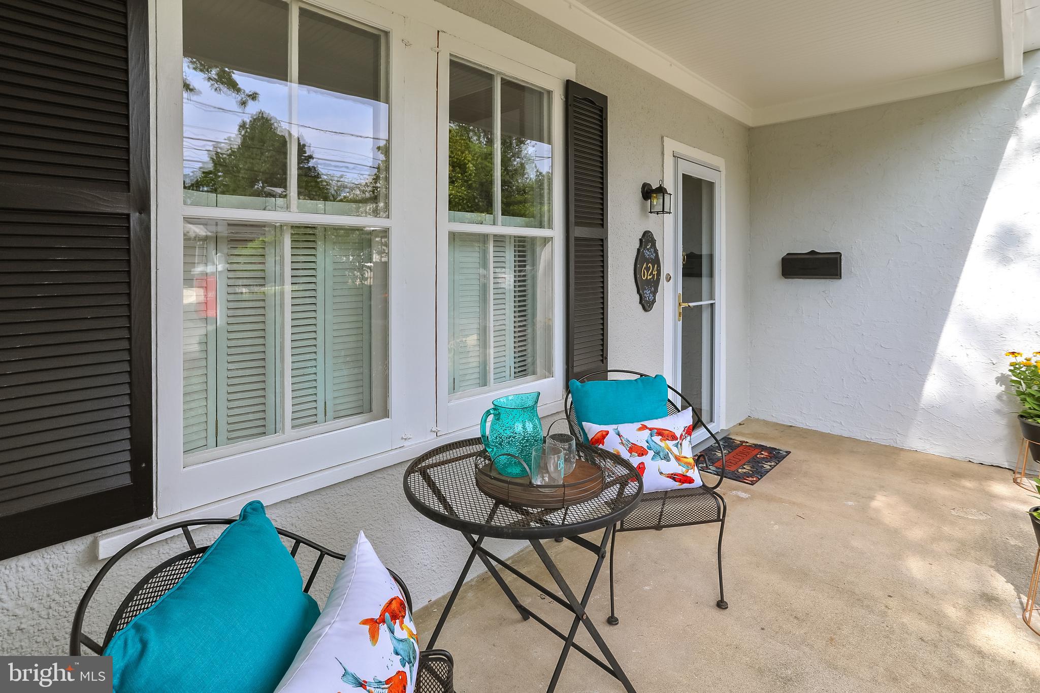 Cute front porch