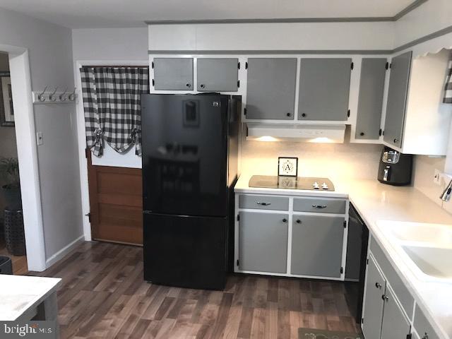 6 Kenneth Avenue Spring City, PA 19475 - Photo 6 of 11 Kitchen