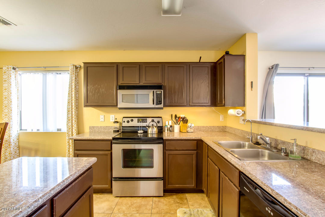 8438 West Riley Road Tolleson, AZ 85353 - Photo 13 of 36 13-Riley