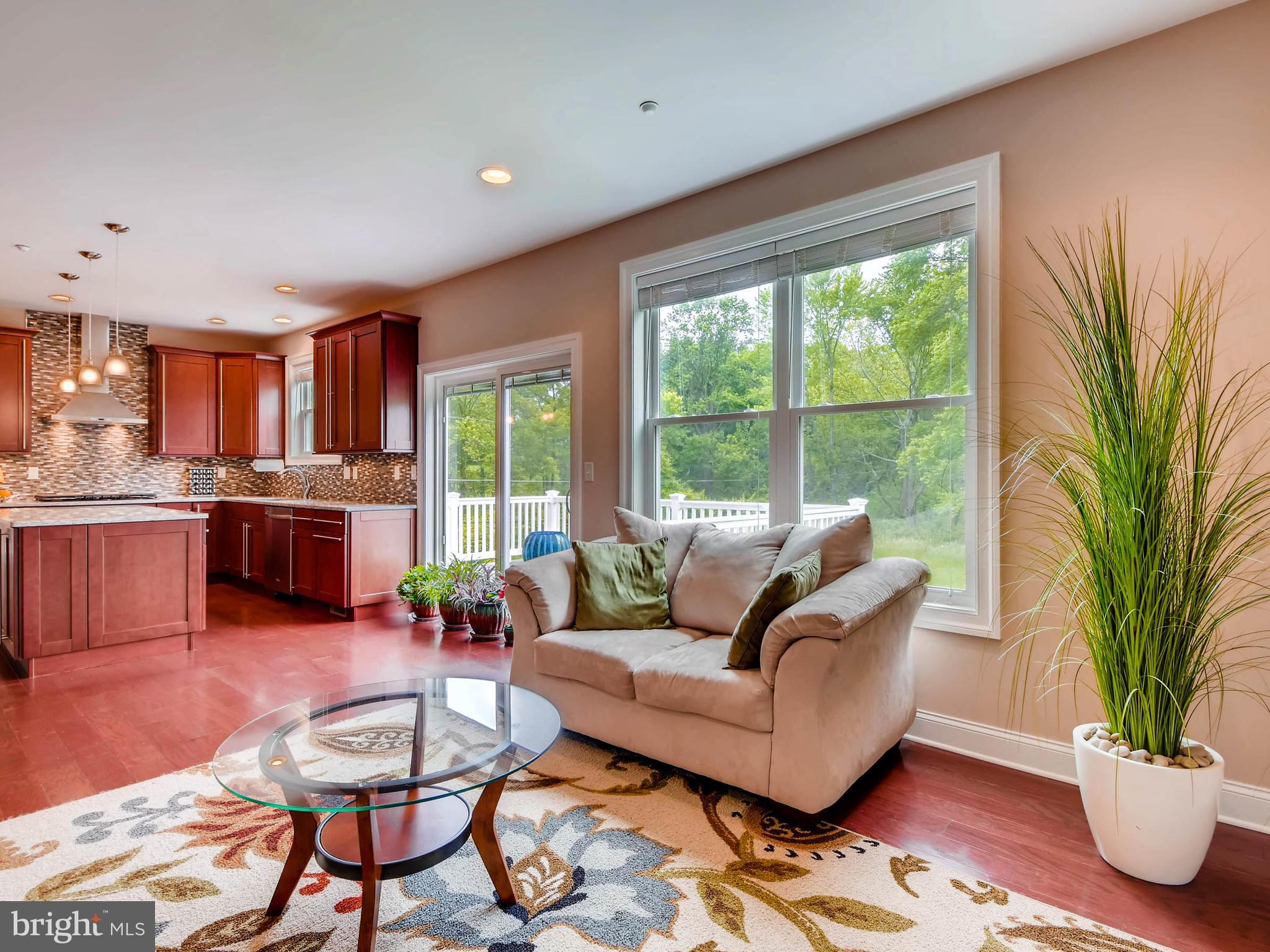 9832 Magledt Road Baltimore, MD 21234 - Photo 14 of 30 Family Room