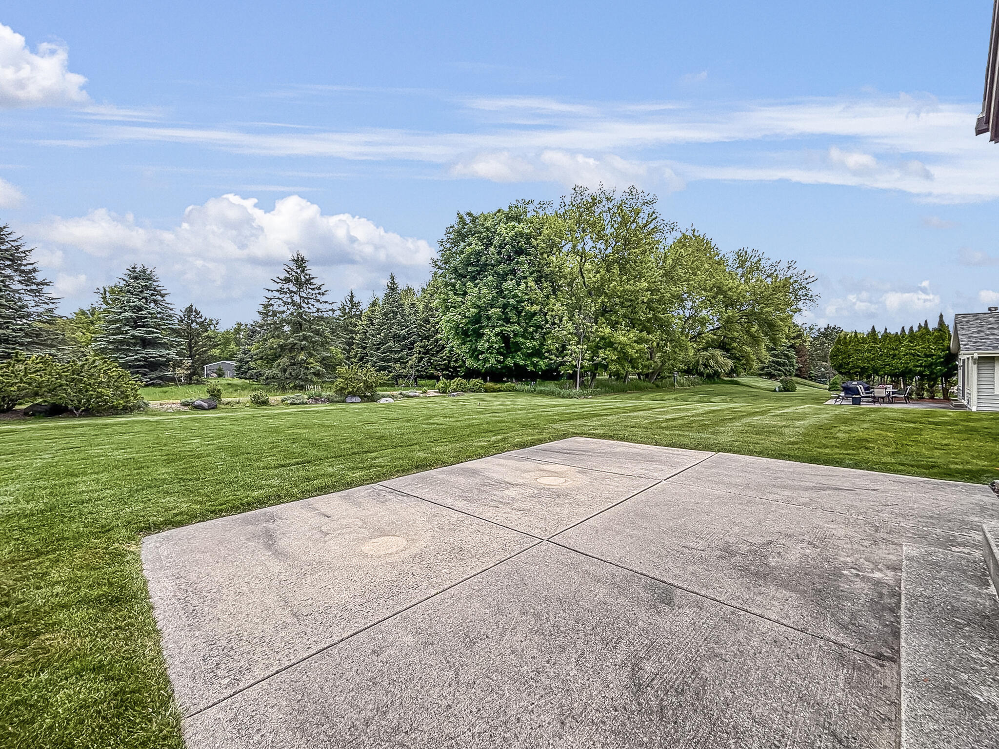 N22W26746 Shooting Star Road Pewaukee, WI 53072 - Photo 34 of 38 Patio