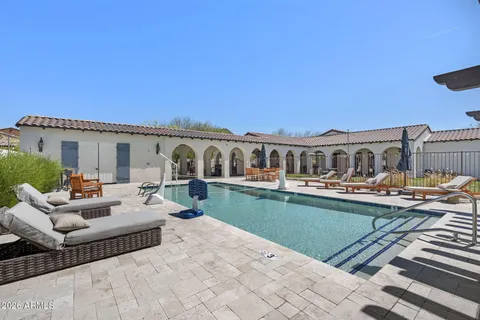 $510,000 | 1500 East Wahalla Lane, Unit E7, Phoenix, AZ 85024