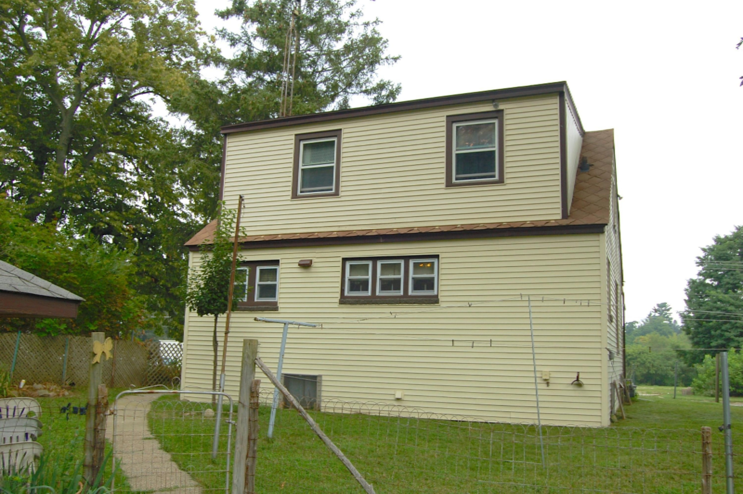 1592 Pipestone Road Benton Harbor, MI 49022 - Photo 2 of 19 1592_PipestoneRd_02