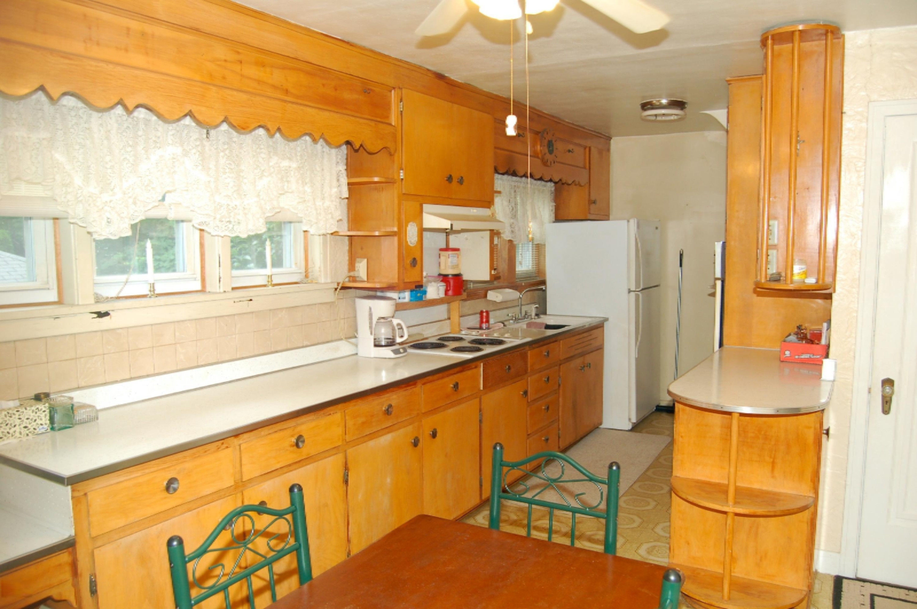 1592 Pipestone Road Benton Harbor, MI 49022 - Photo 8 of 19 1592_PipestoneRd_08