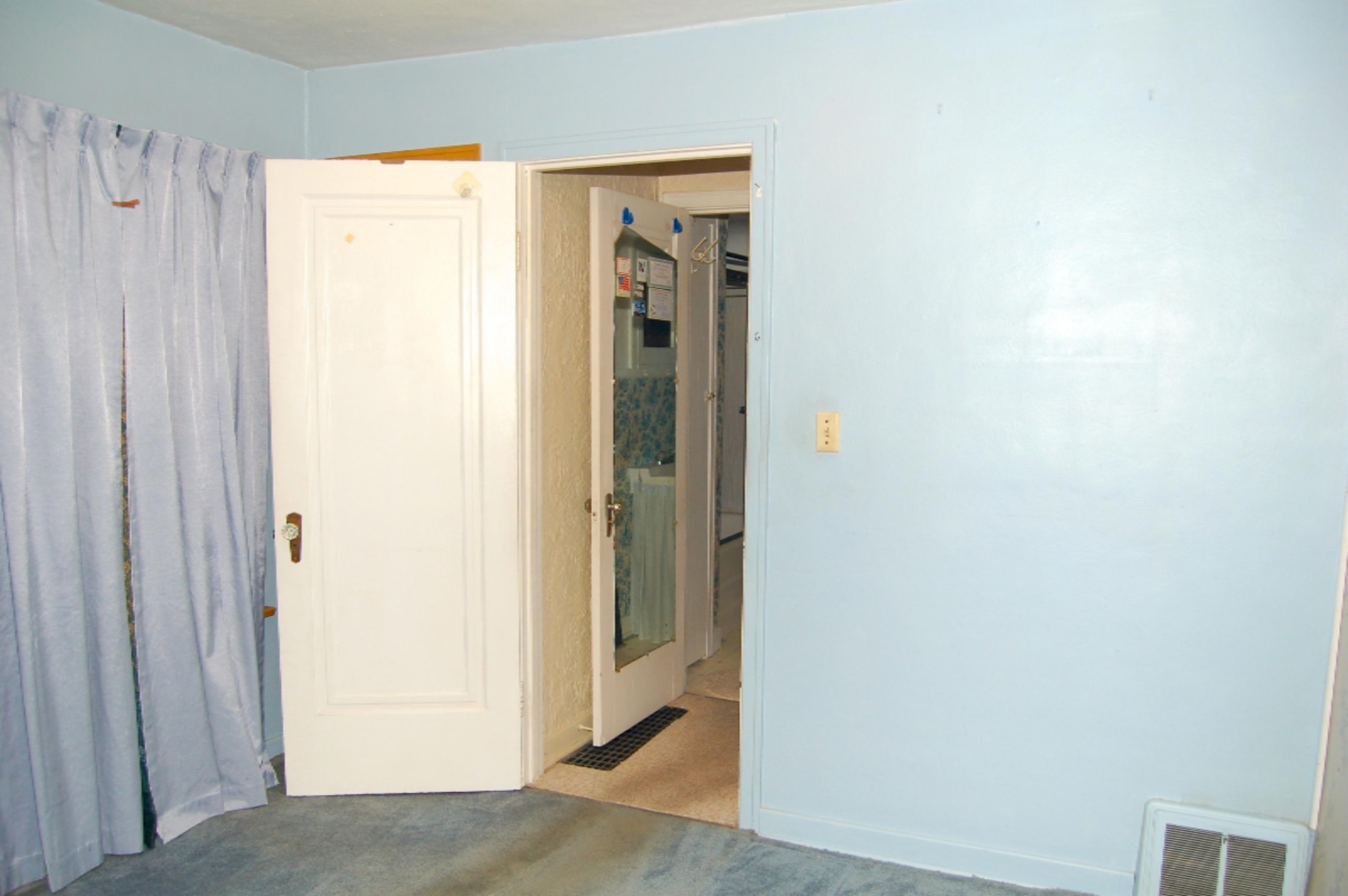 1592 Pipestone Road Benton Harbor, MI 49022 - Photo 10 of 19 1592_PipestoneRd_10