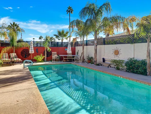 $1,325,000 | 525 South Thornhill Road, Palm Springs, CA 92264