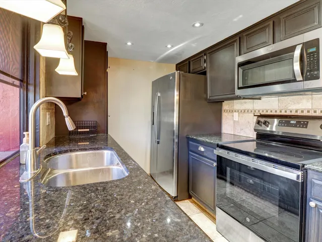 $1,325,000 | 525 South Thornhill Road, Palm Springs, CA 92264