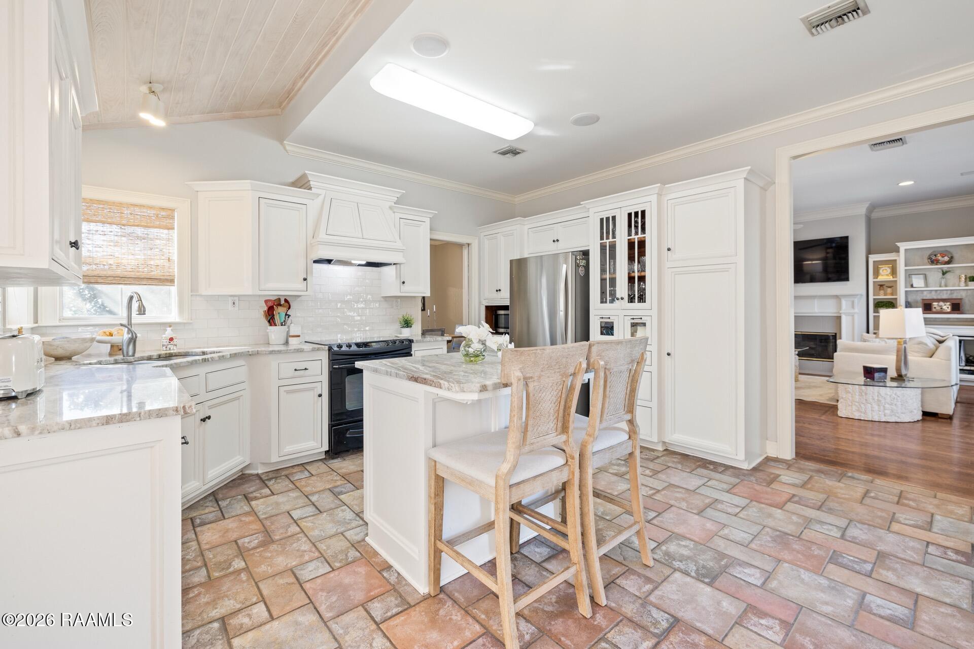 108 Stonehill Road Lafayette, LA 70508 - Photo 11 of 29 108 Stone Hill-13