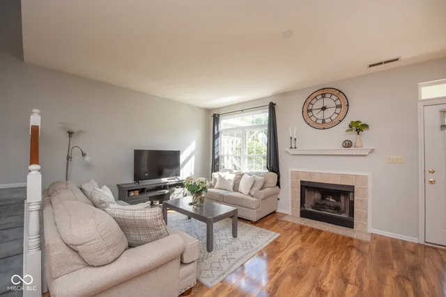 $229,900 | 5437 Nighthawk Way, Indianapolis, IN 46254