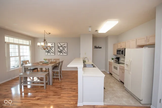 $229,900 | 5437 Nighthawk Way, Indianapolis, IN 46254