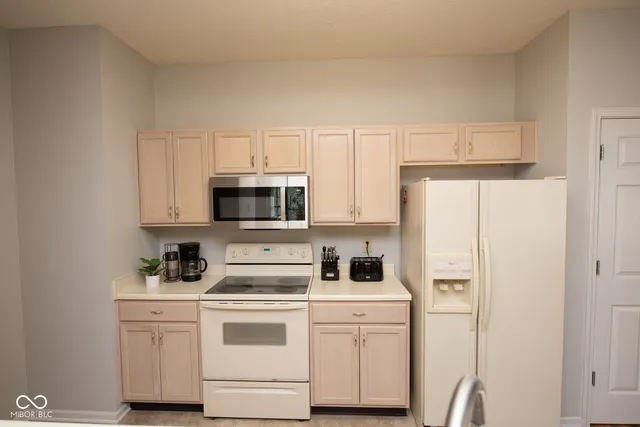 $229,900 | 5437 Nighthawk Way, Indianapolis, IN 46254