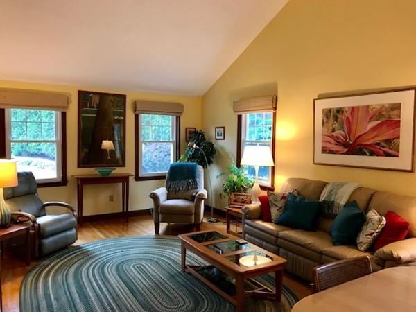 139 Harrington Road Waltham, MA 02452 - Photo 5 of 12 Gallery Image 5