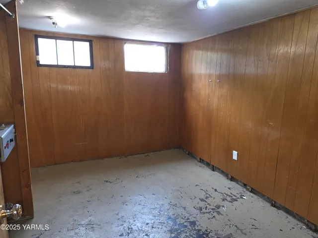 $350,000 | 921 South 19th Avenue, Yakima, WA 98902