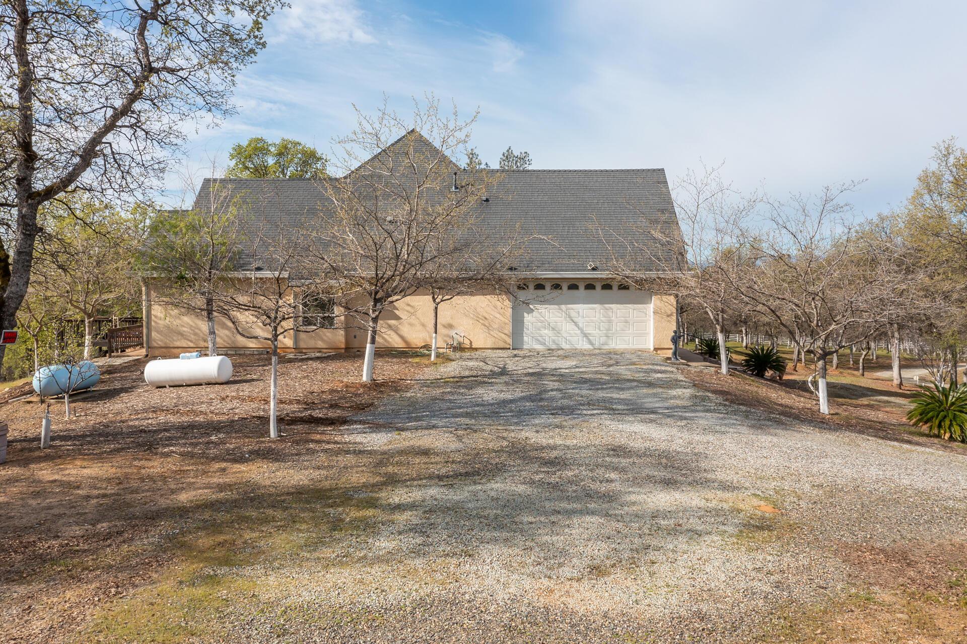 16250 Texas Springs Road Redding, CA 96001 - Photo 20 of 26 70 aerial side