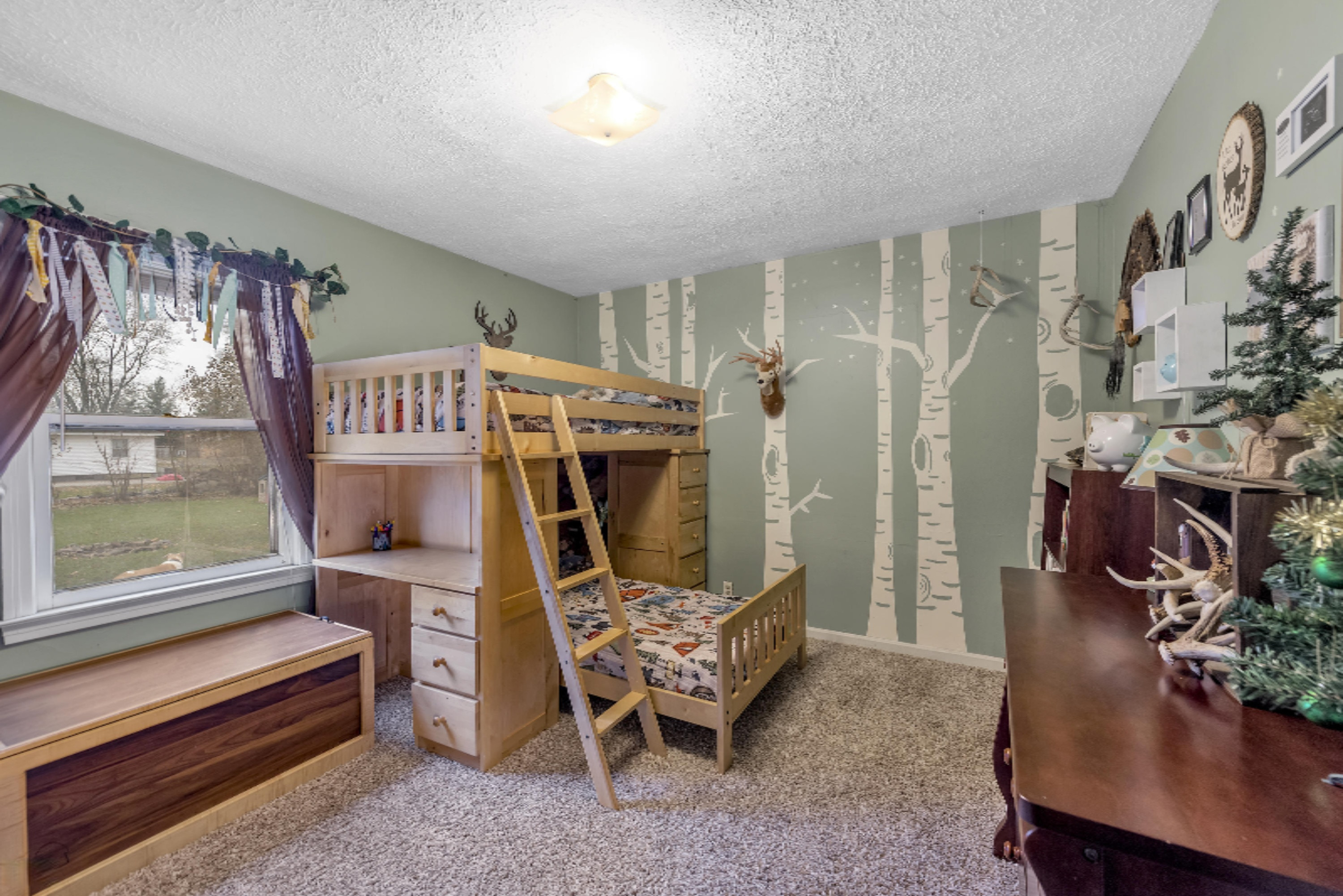 1082 Vos Street Jenison, MI 49428 - Photo 16 of 26 1082-Vos-WindowStill-Real-Estate-Photogr
