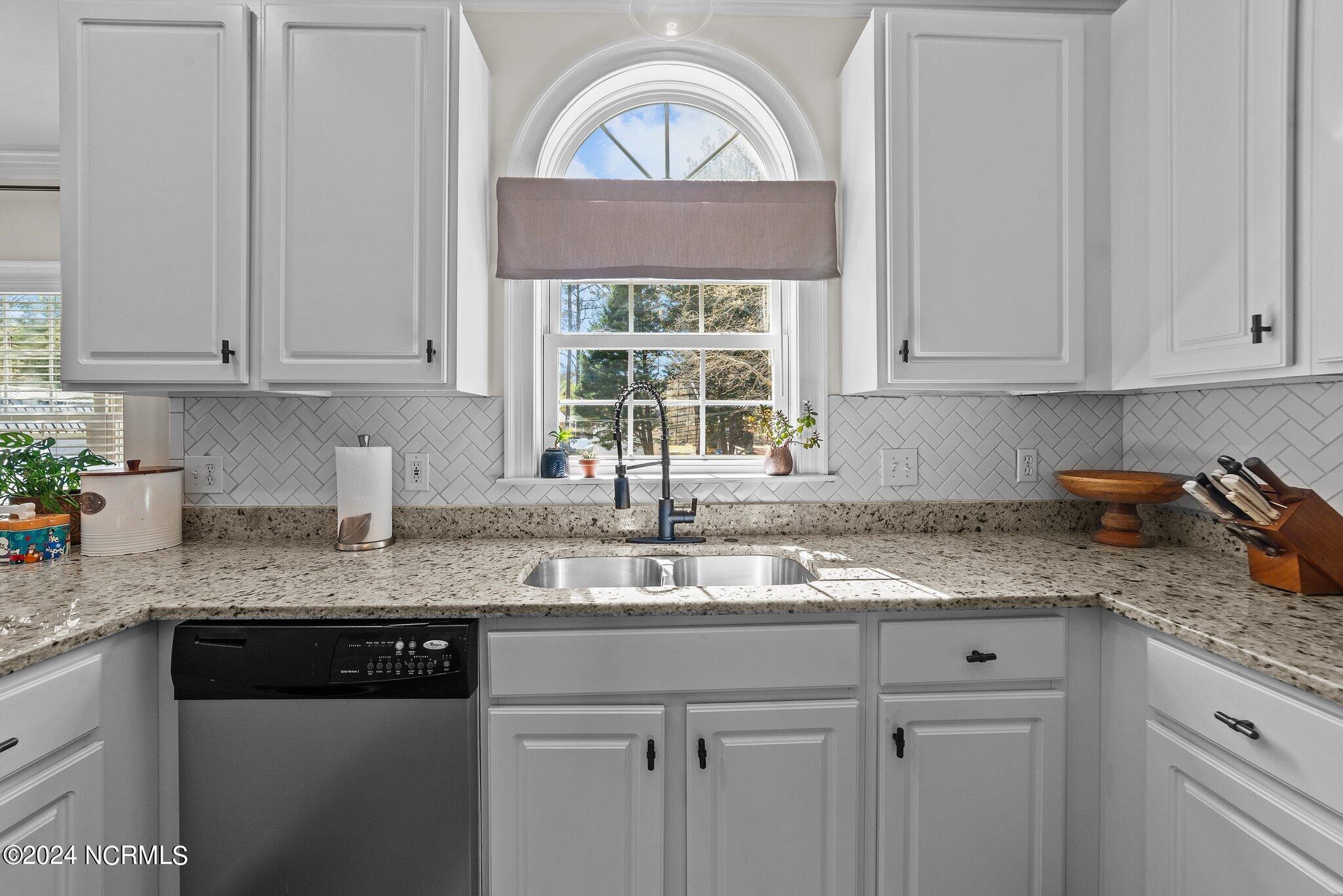 1628 Pelham Road Winterville, NC 28590 - Photo 23 of 56 31-web-or-mls-DSC_0463