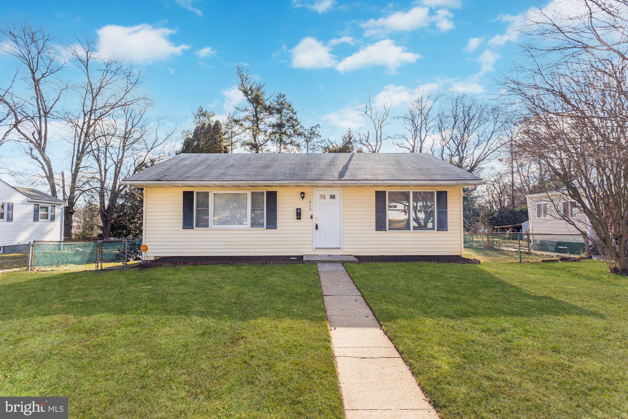613 Beverly RD