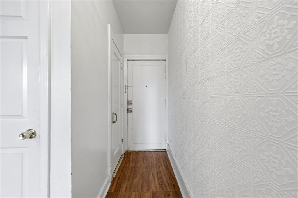 140 Chestnut Street, Unit 319 Springfield, MA 01103 - Photo 12 of 39