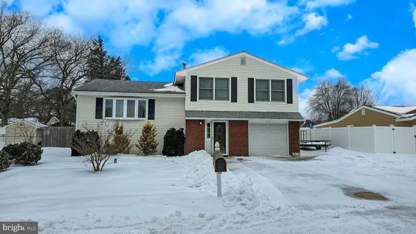 $2,800 | 213 8th Street, Barnegat, NJ 08005