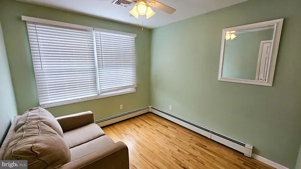 $2,800 | 213 8th Street, Barnegat, NJ 08005