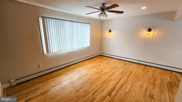 $2,800 | 213 8th Street, Barnegat, NJ 08005