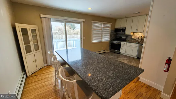 $2,800 | 213 8th Street, Barnegat, NJ 08005