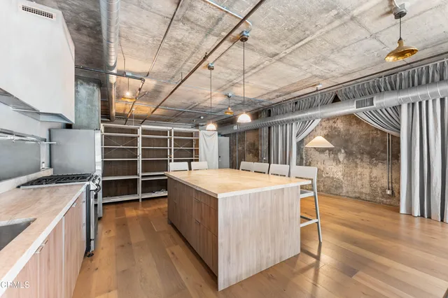 a view of a storage & utility room