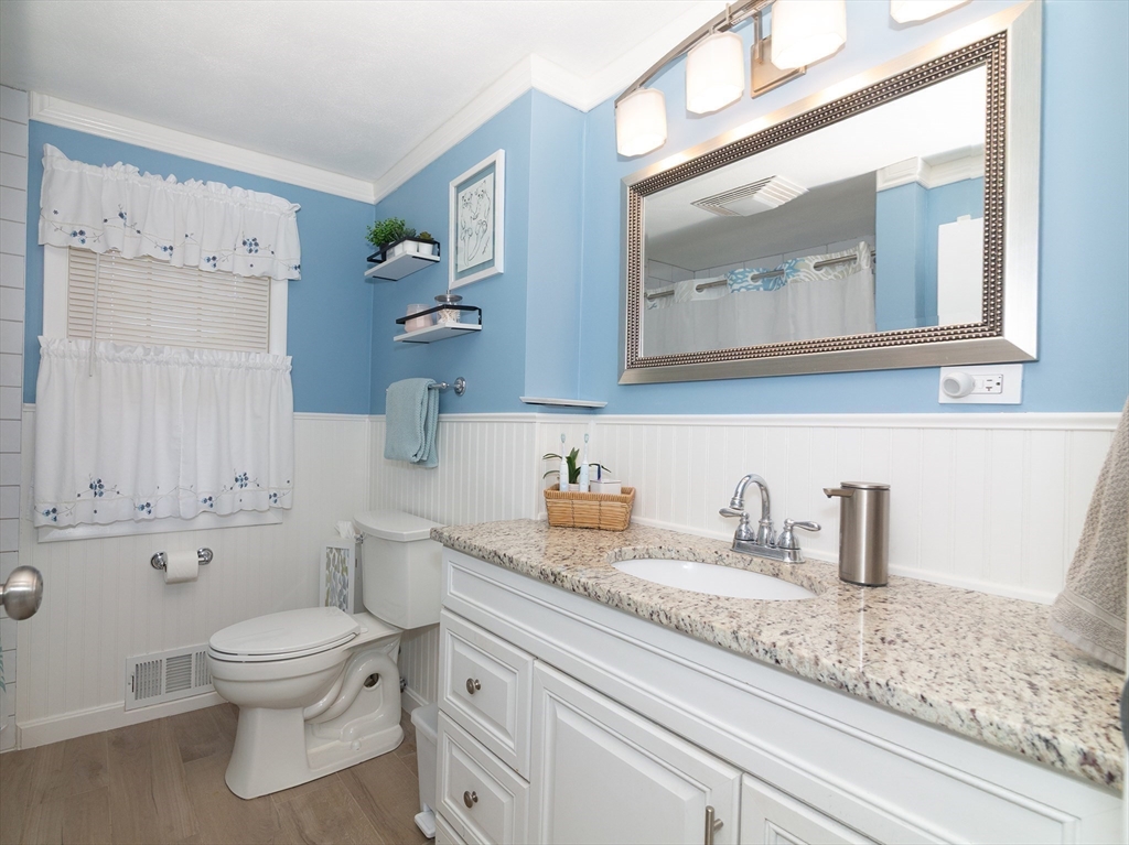 42 Bruce Road Bellingham, MA 02019 - Photo 16 of 38