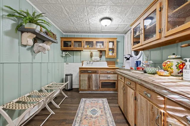 $1,598,000 | 119 West San Antonio Street, Fredericksburg, TX 78624