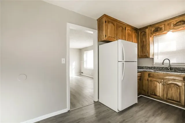 $1,105 | 10000 Drury Avenue, Kansas City, MO 64137