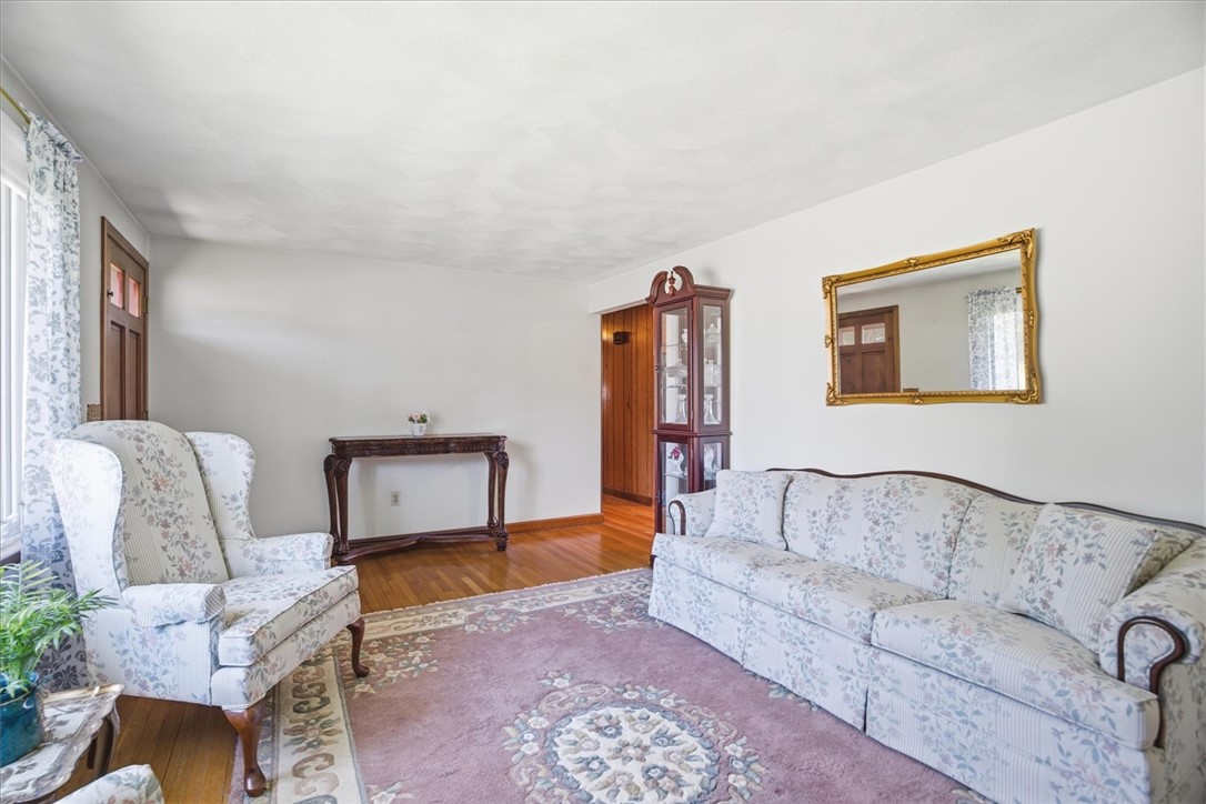 14 Stone Avenue Warwick, RI 02889 - Photo 12 of 30