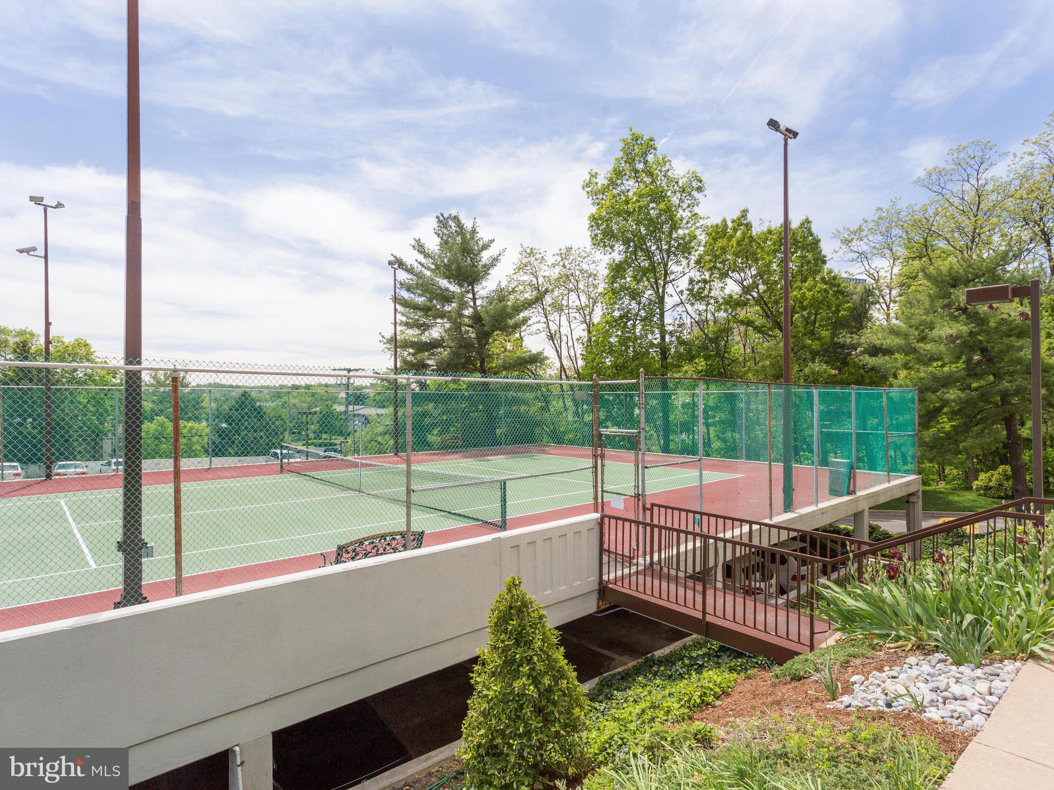6101 Edsall Road, Unit 312 Alexandria, VA 22304 - Photo 48 of 57 AKW Tennis Court