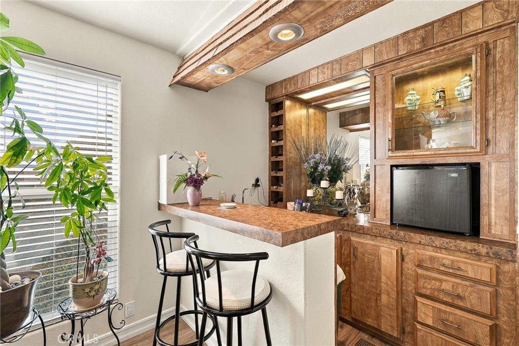 10210 Base Line Road, Unit 192 Rancho Cucamonga, CA 91701 - Photo 14 of 50 Dry Bar