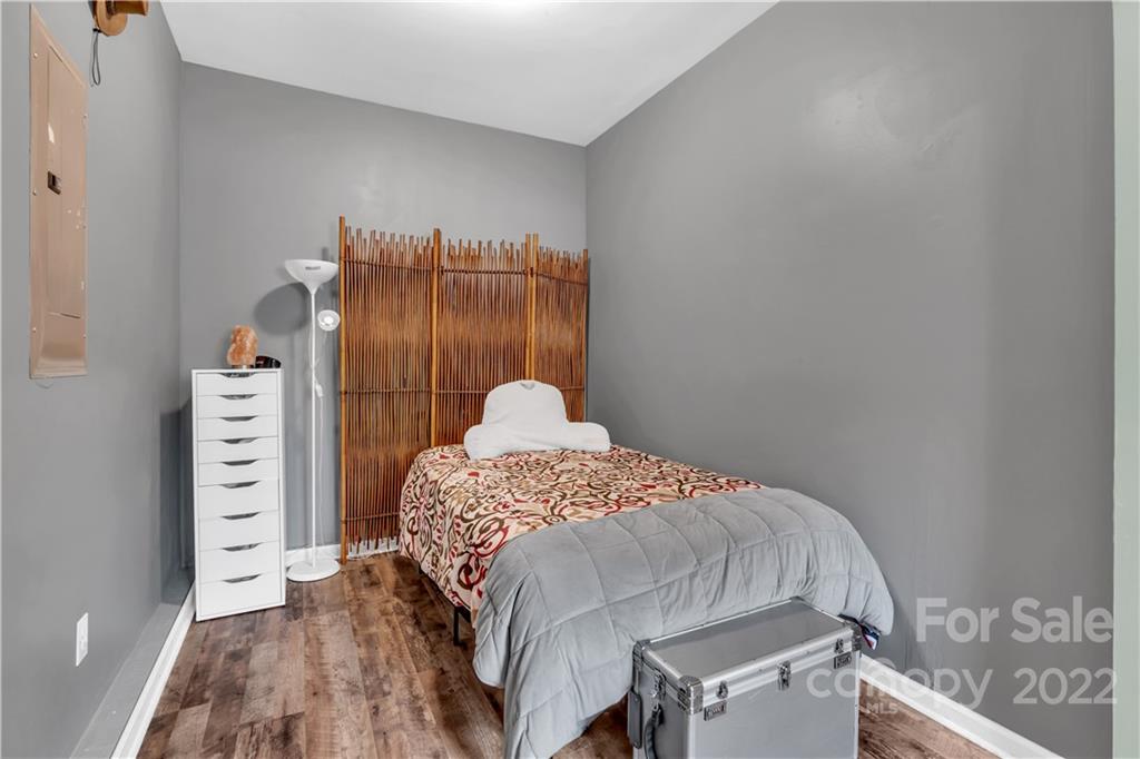 8117 Pozzi Road Charlotte, NC 28216 - Photo 25 of 30 Gallery Image 25
