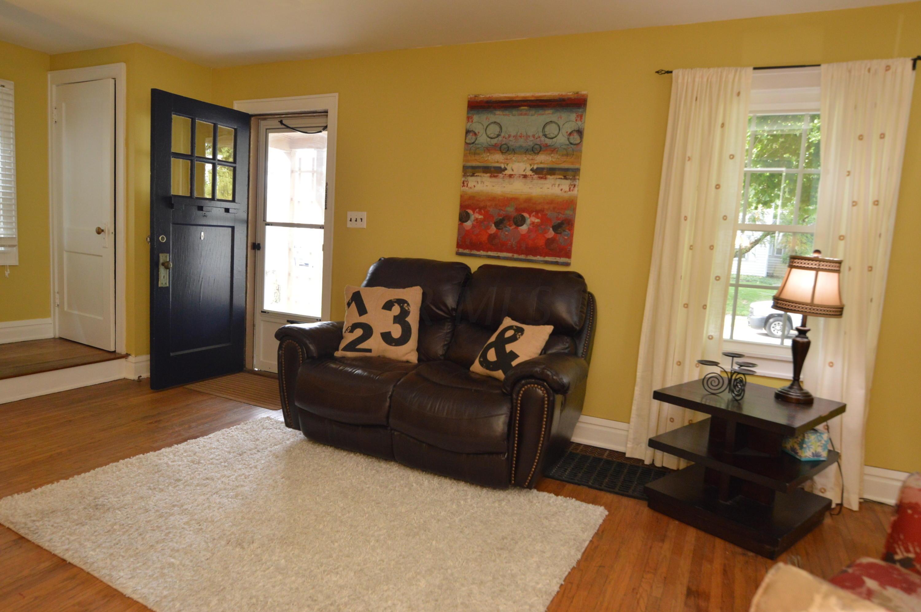 786 Gladden Road Columbus, OH 43212 - Photo 4 of 31