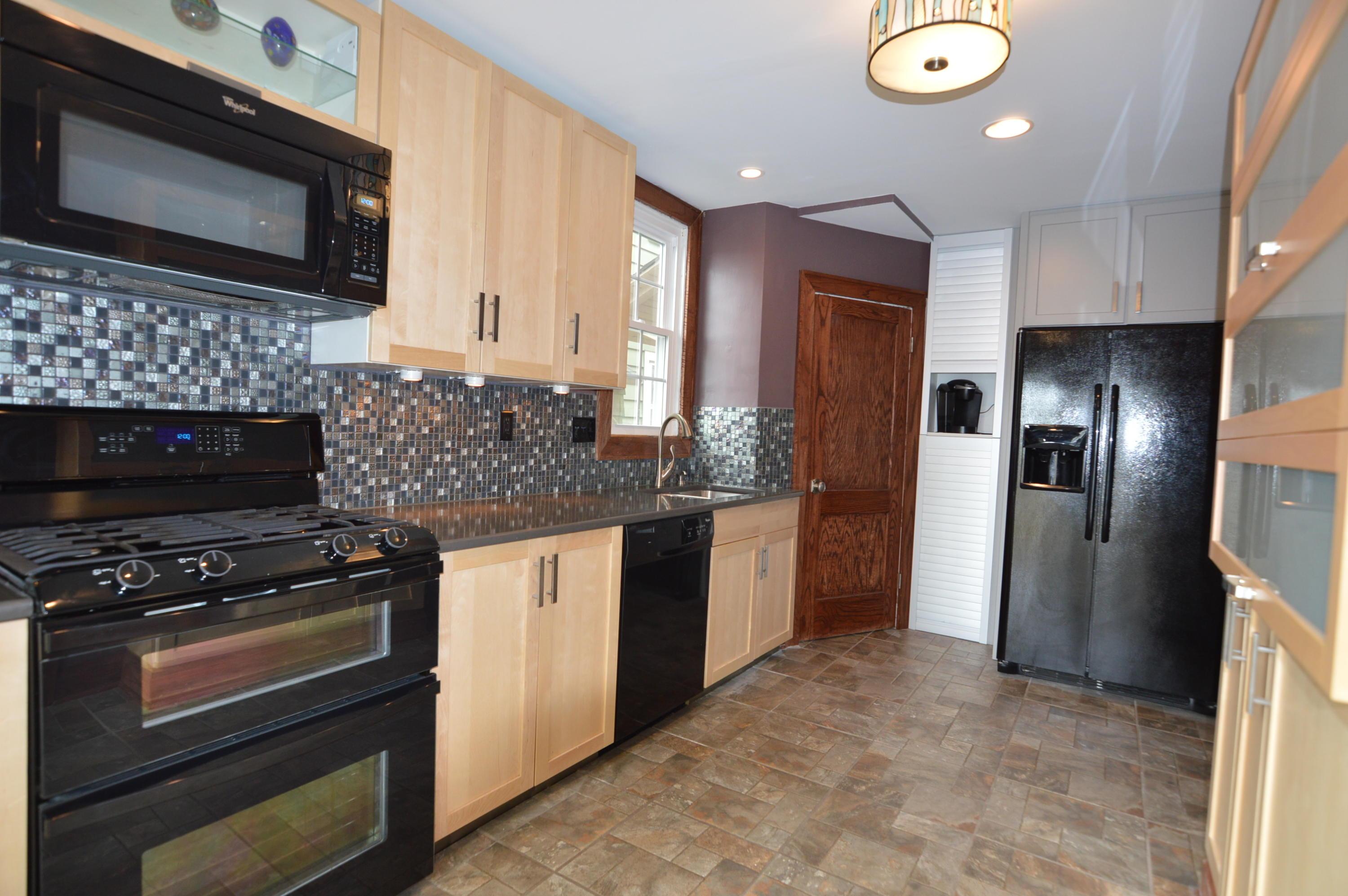 786 Gladden Road Columbus, OH 43212 - Photo 9 of 31