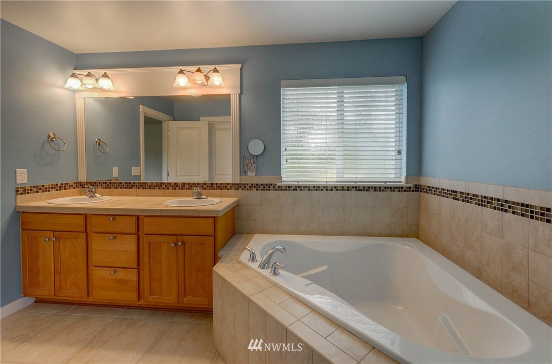 4022 166th Street Southeast Bothell, WA 98012 - Photo 16 of 25