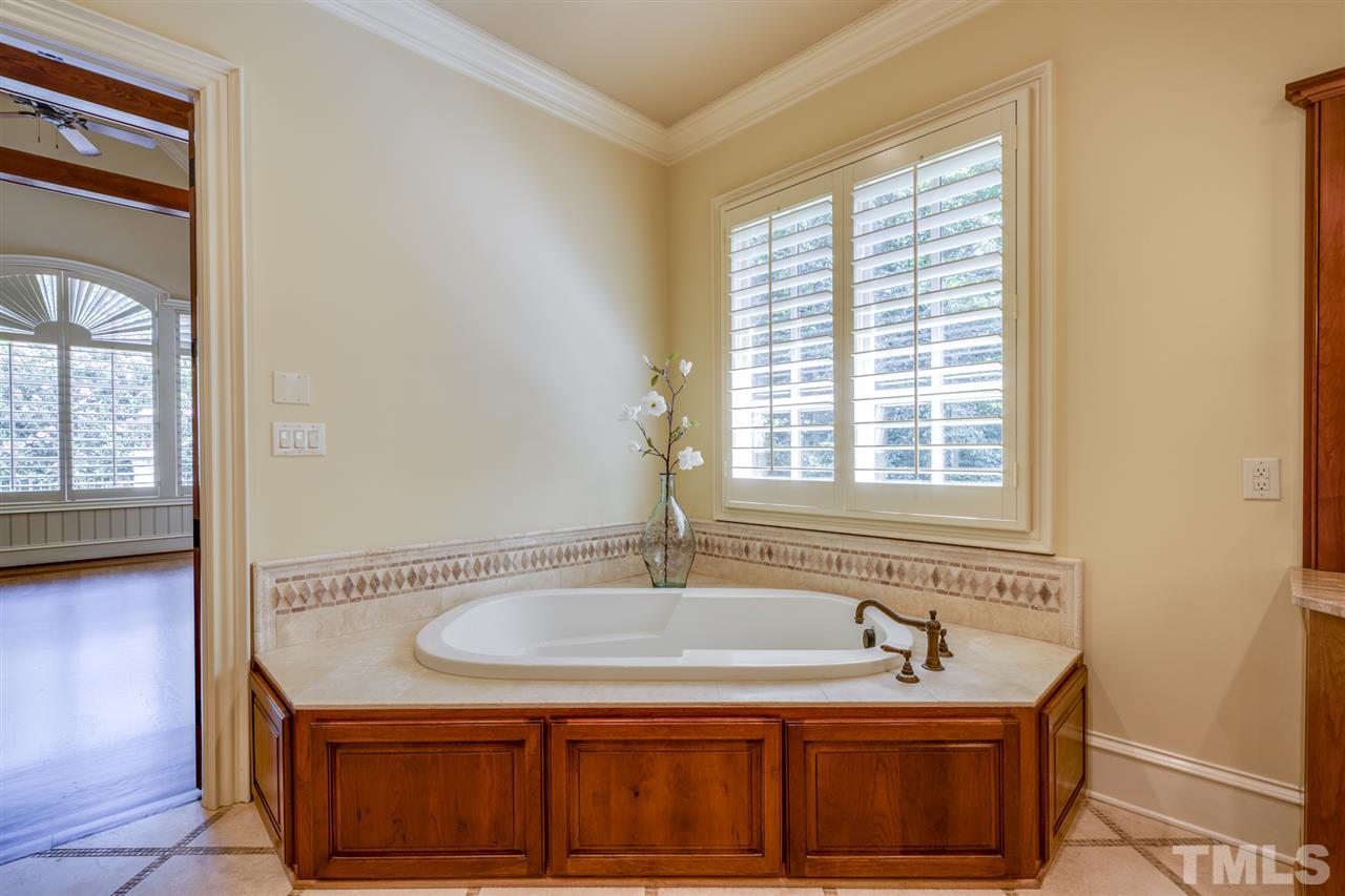 11217 Jonas Ridge Lane Raleigh, NC 27613 - Photo 17 of 30