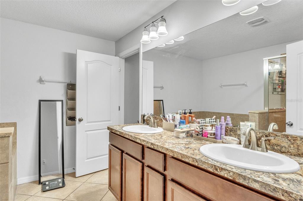 3256 Rodrick Circle Orlando, FL 32824 - Photo 24 of 37