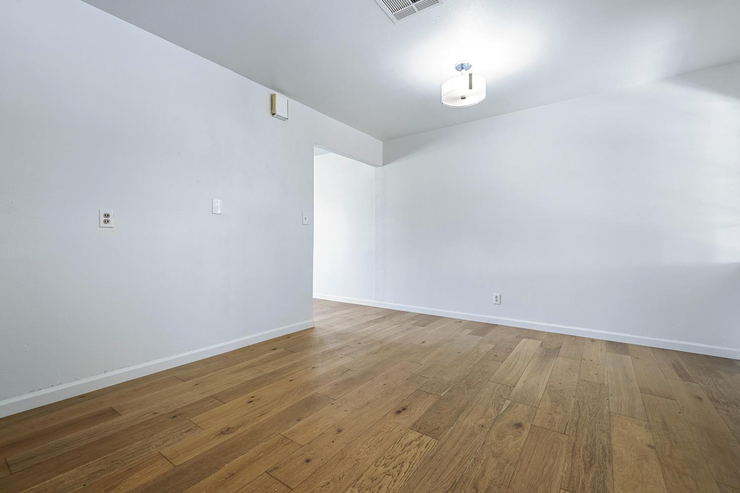 1825 West Griffith Way Fresno, CA 93705 - Photo 11 of 30