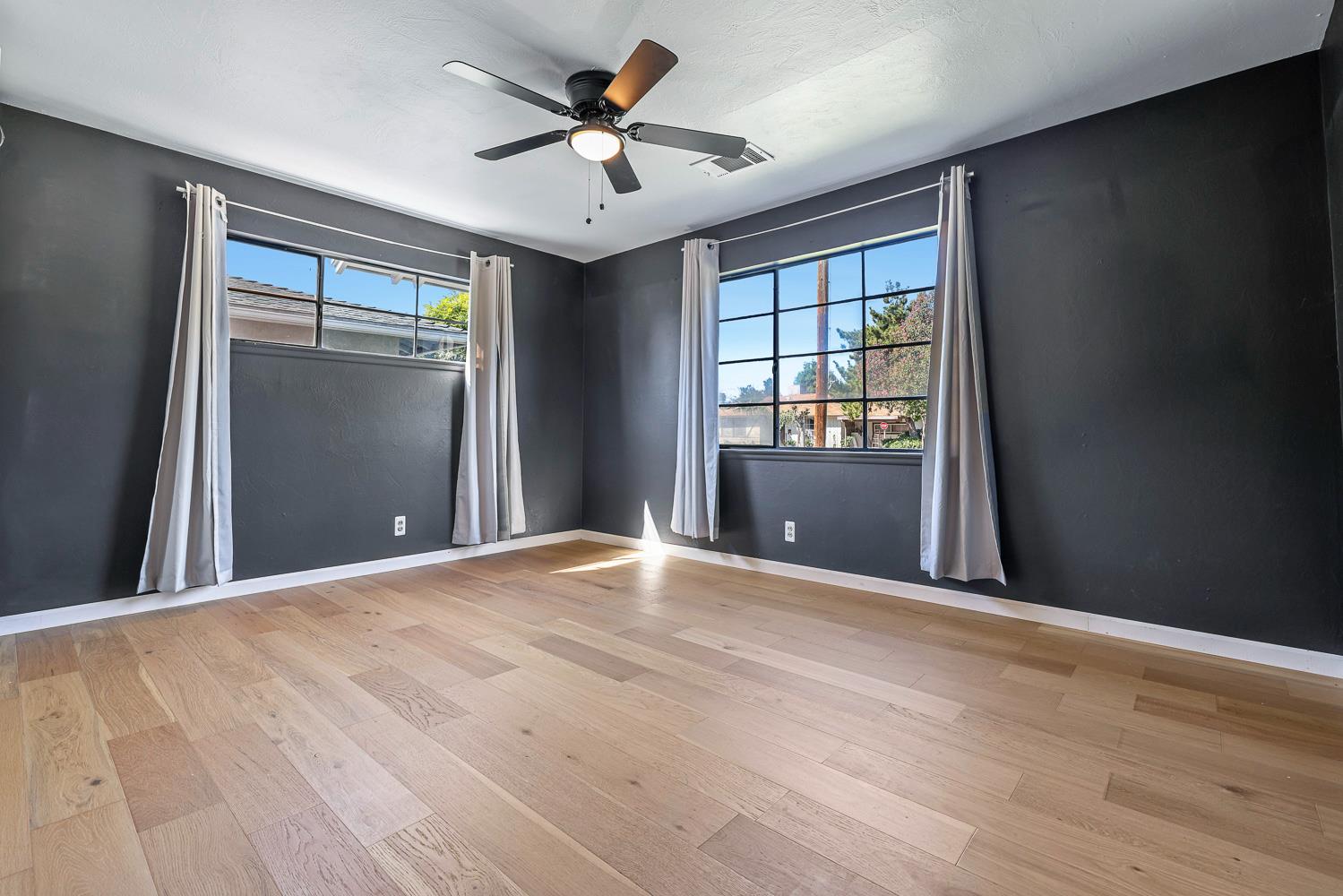 1825 West Griffith Way Fresno, CA 93705 - Photo 15 of 30