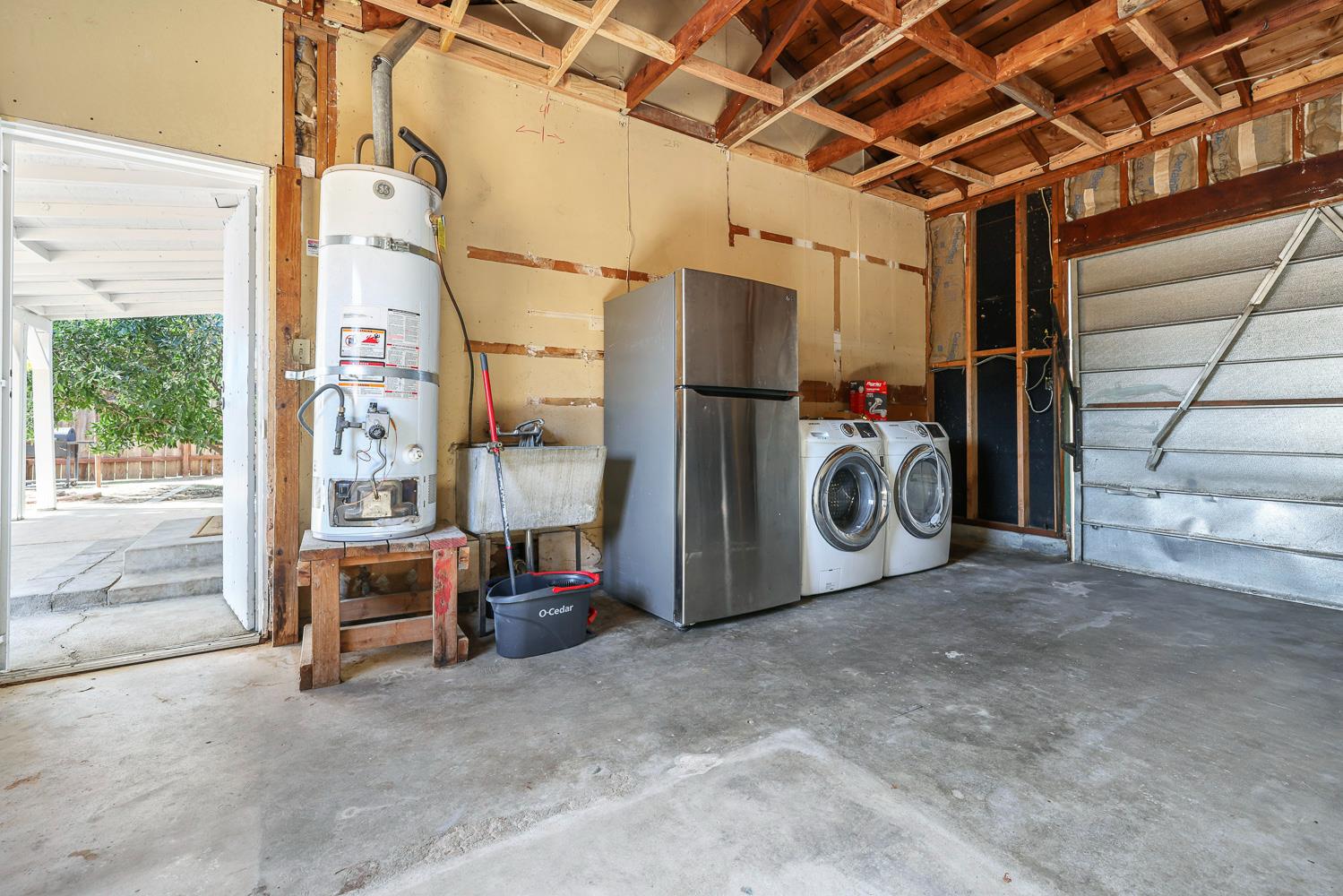 1825 West Griffith Way Fresno, CA 93705 - Photo 19 of 30