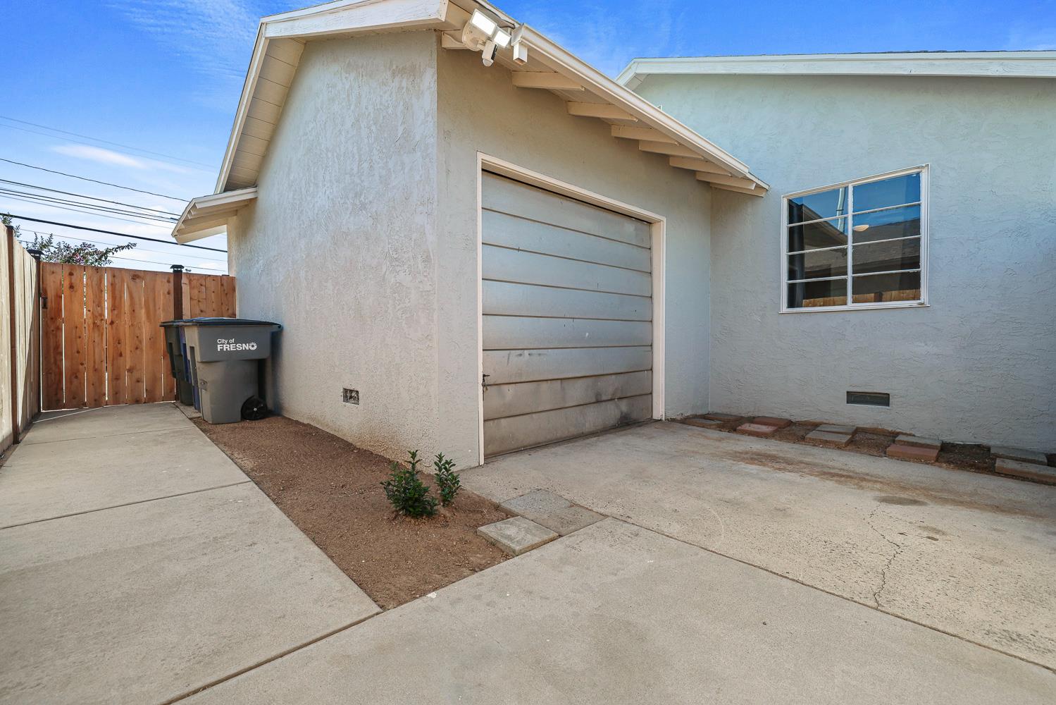 1825 West Griffith Way Fresno, CA 93705 - Photo 20 of 30