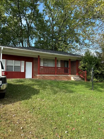 $1,800 | 621 Miller Street, Young Harris, GA 30582