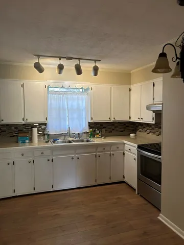 $1,800 | 621 Miller Street, Young Harris, GA 30582